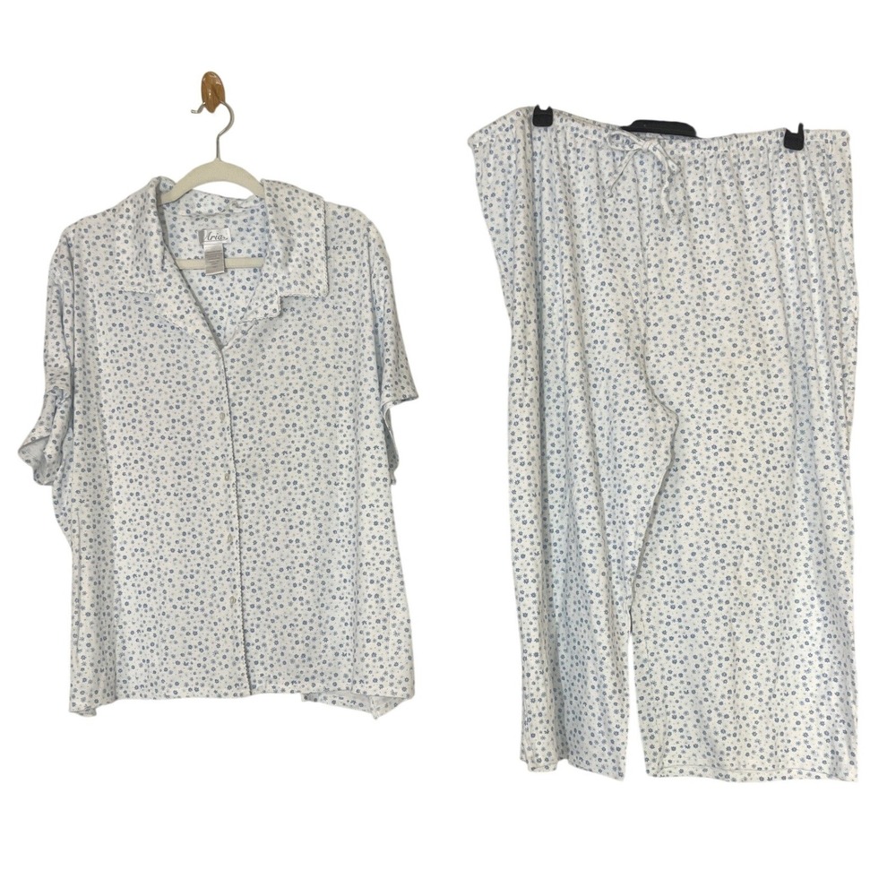Aria Pajama Set Womens 3X Blue White Floral Short Sleeve Button Top Crop Pants